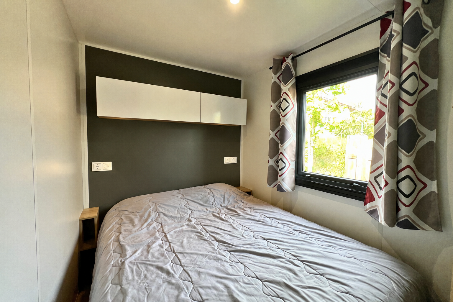 Chambre Parentale Nassau 4 Mobile Home 6 Personnes Campoing Les Pins